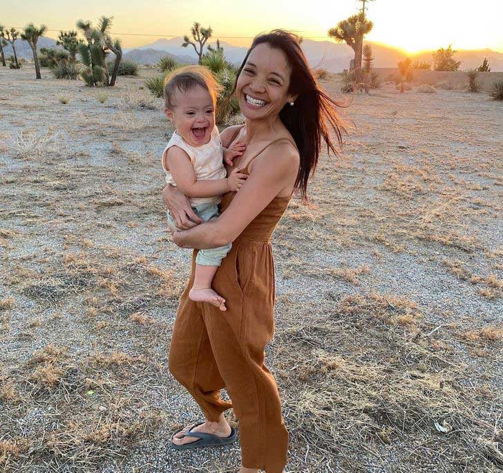 Cette femme de 40 ans choisit d'avoir un bébé toute seule, ce qui lui permet enfin de compléter sa vie