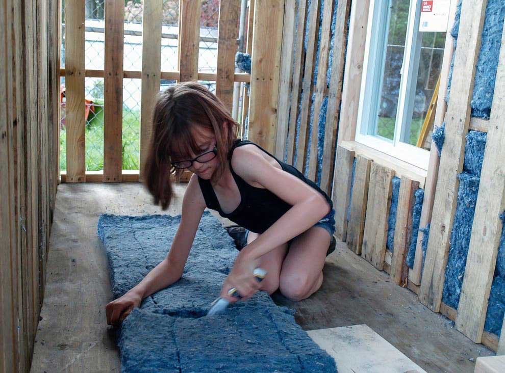 À seulement 9 ans, elle a construit de minuscules maisons pour les sans-abri