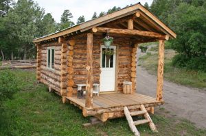 Construisez votre cabane soi-même et profiter d'une vie rustique