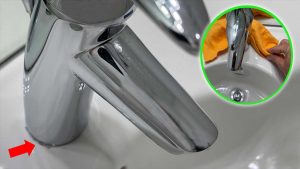 Comment éliminer les taches sombres autour du robinet ?