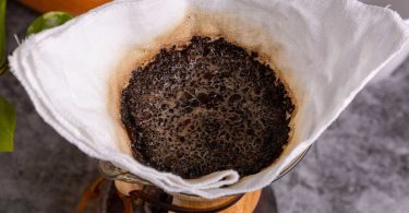 Ne jetez pas les vieux filtres à café : voici comment les utiliser