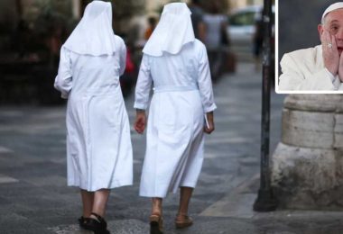Deux nonnes italiennes reviennent enceintes de leur mission en Afrique