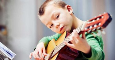 Enlevez la tablette à vos enfants et donnez-leurs un instrument de musique