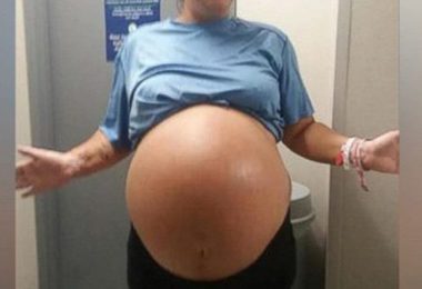 Une mère donne naissance à un bébé pesant environ 6 kilogrammes