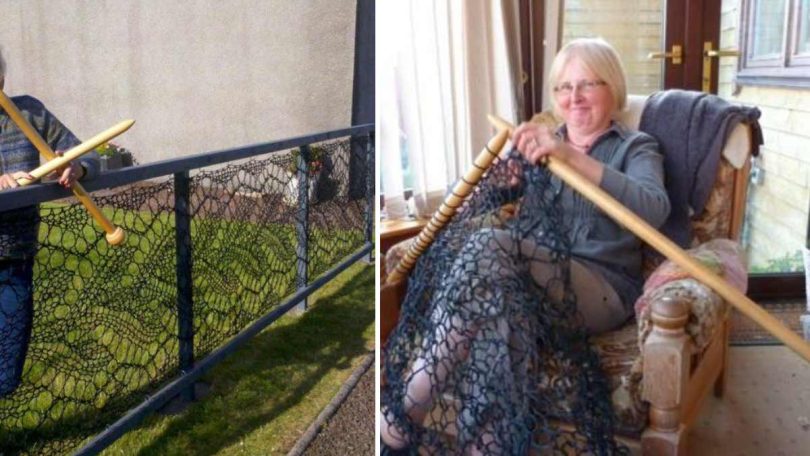 Cette couturière a fabriqué toute la clôture de son jardin avec de la dentelle et des filets de pêche