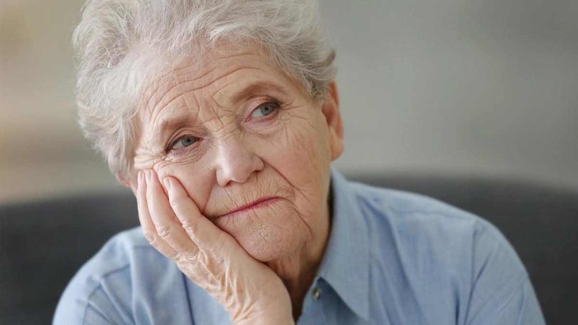 La souffrance silencieuse des seniors "abandonnés" dans les maisons de retraite