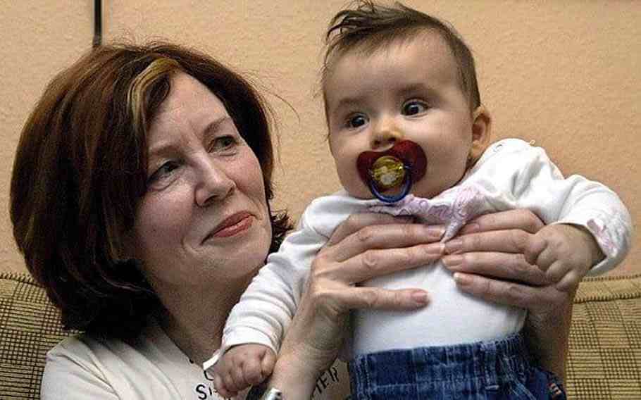 Une femme allemande donne naissance à des quadruplés à l'âge de 65 ans !