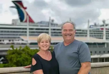 Un couple de retraités a choisi de vivre sur des bateaux de croisière parce que c’est « moins cher qu’une maison de retraite »