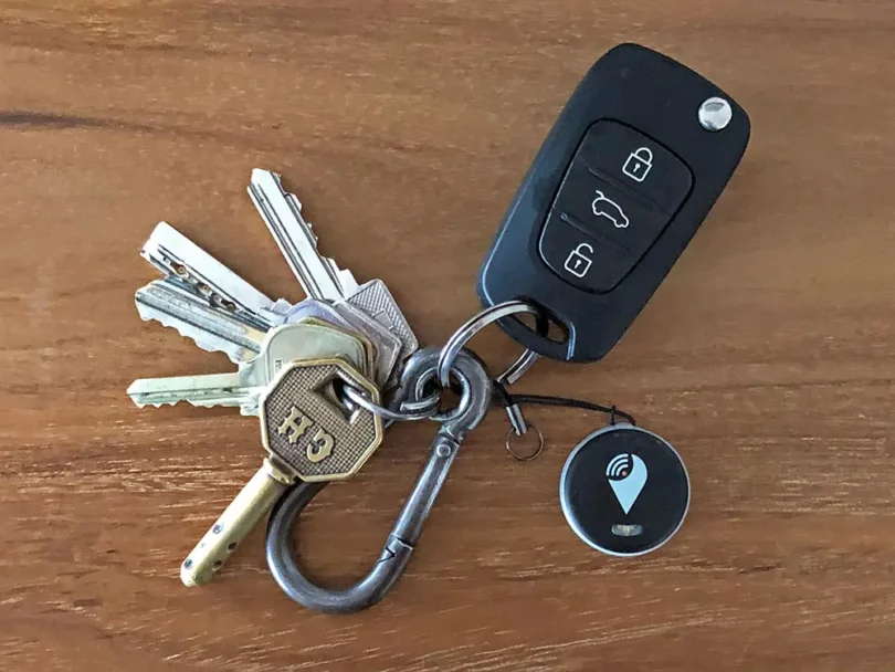 Pourquoi faut-il éviter d’accrocher toutes les clés sur un même porte-clés ?