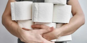 Pourquoi mettre du papier toilette au frigo ?