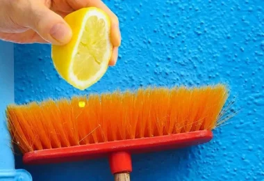 pourquoi faut-il verser quelques gouttes de citron sur votre balai ?