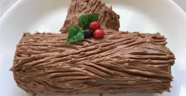 Bûche de Noël au Chocolat - Une Décadence Gourmande pour les Fêtes
