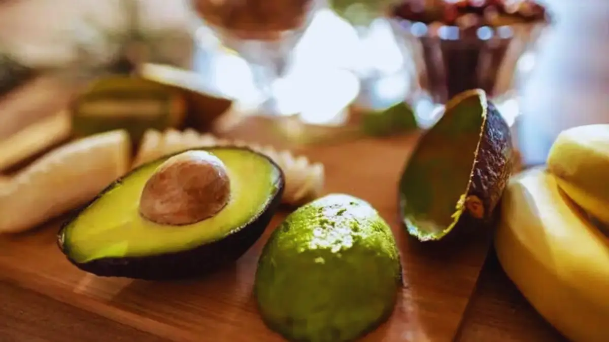 L’astuce de génie pour faire mûrir un avocat en 2 minutes