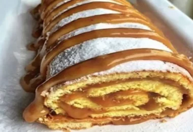 Biscuit roulé au caramel beurre salé dessert festif